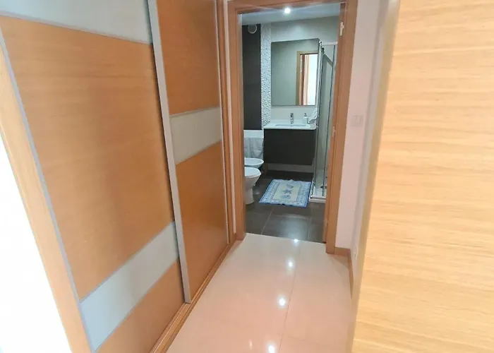 Down Town Apartment *